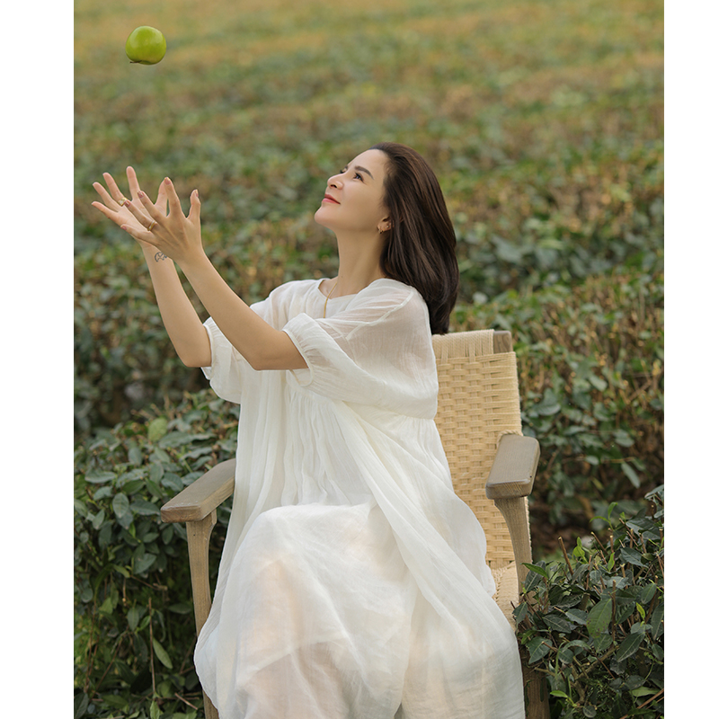 文艺麻霖新款肌理加捻细皱连衣裙