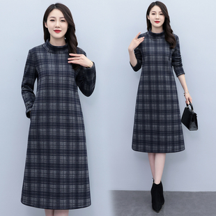 高级感2026春秋新款妈妈气质针织连衣裙大码女装中老年女士直筒裙