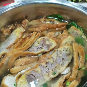 酥粑粑云南昭通镇雄大小酥肉九大碗要用大小酥粑粑