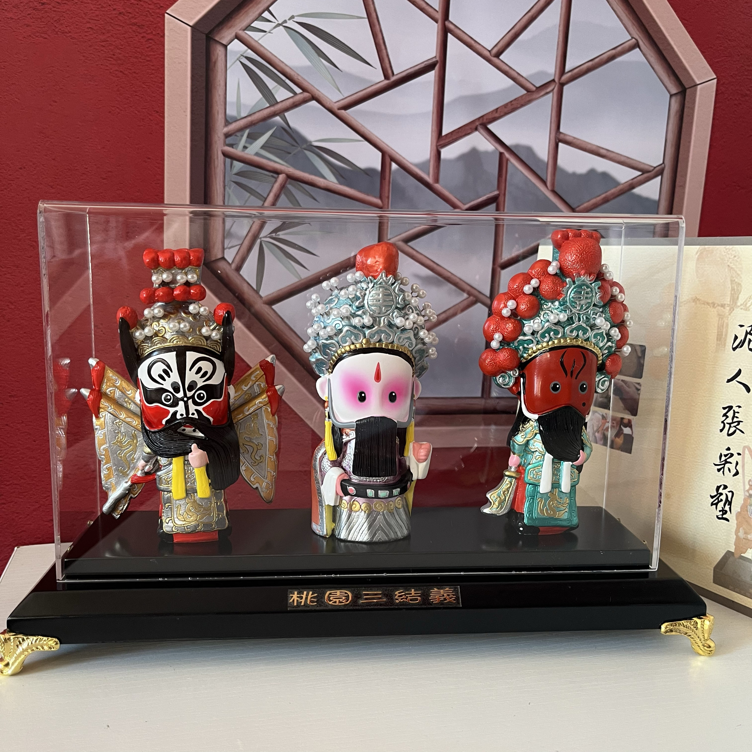 限天津闪送：三结义刘关张摆件泥人张伴手礼京剧脸谱摆件出国礼品