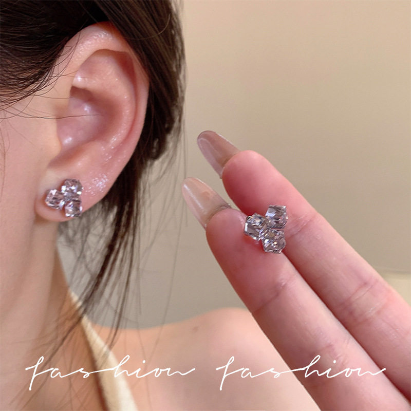 超闪紫方晶立体耳钉女轻奢耳饰