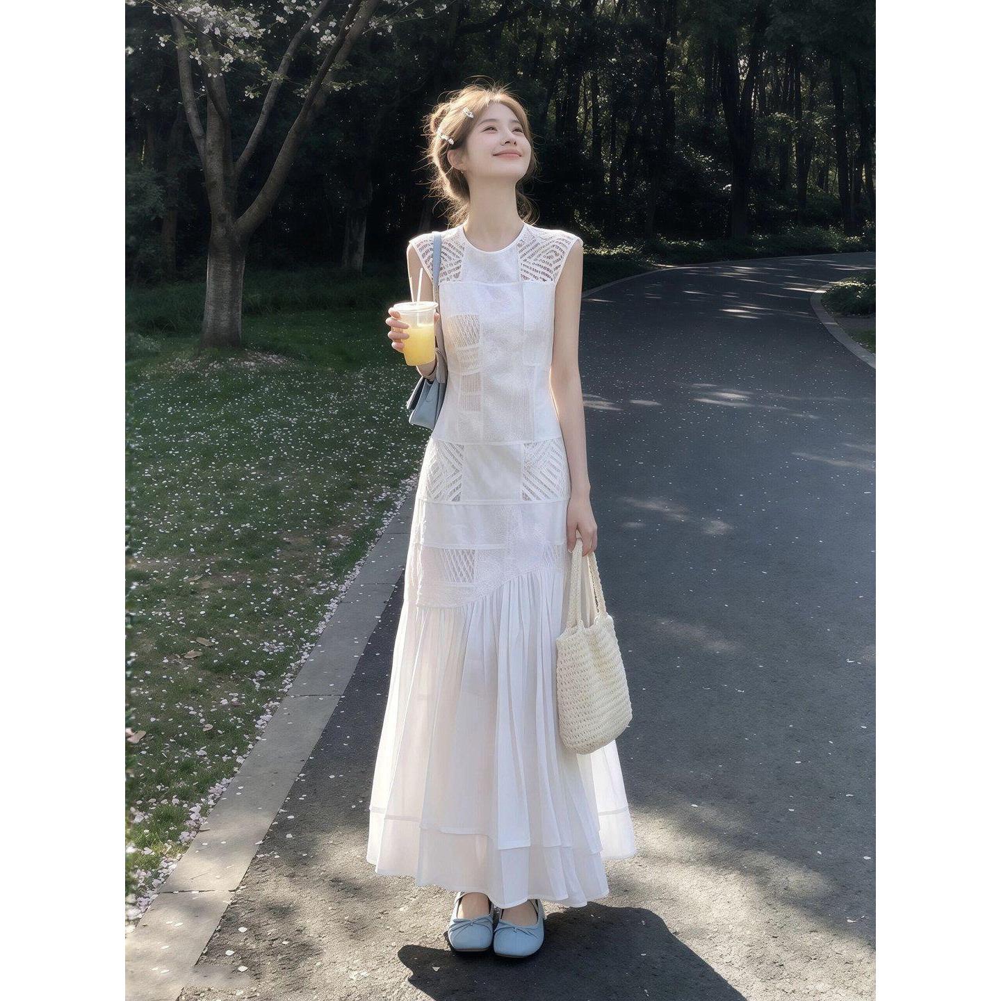 白色背心镂空连衣裙女2026夏季新款法式长裙子巨好看气质显瘦收腰