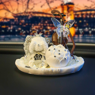 汽车摆件车载香薰中控台网红高级感高档仪表台装饰车内装饰品女士