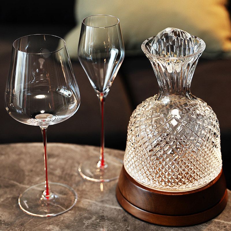 欧式奢华水晶玻璃家用高端带盖不倒翁摇摇旋转红酒杯醒酒壶分酒器