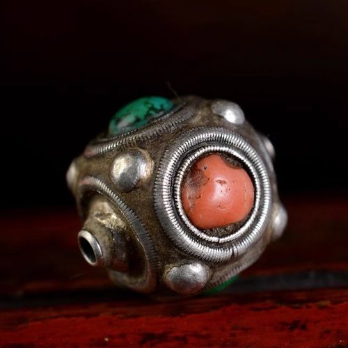 老银镶嵌绿松石红宝石配饰