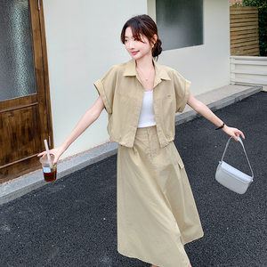 卡其色休闲设计感两件套连衣裙女夏季新款韩系松弛感通勤A字裙