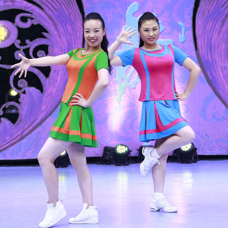 广场舞服装新款套装夏季短袖跳舞衣服裙子中老年民族舞蹈演出服女