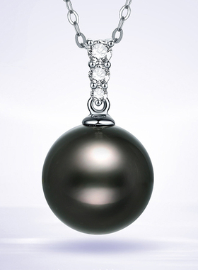 一款精致的黑透绿珍珠吊坠