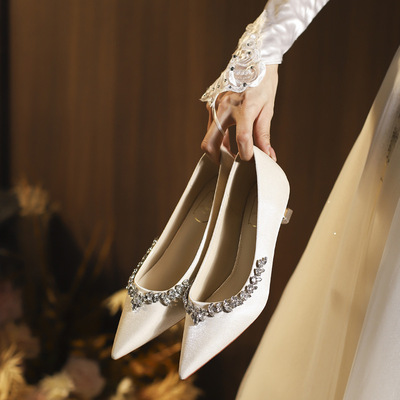 X338-1 尖头单鞋浅口水钻高跟鞋女细跟新娘鞋不累脚法式婚鞋34-43