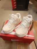 舒适透气缓震休闲女子运动鞋 NIKE耐克OUTLETS RNR IH5088 NIKE