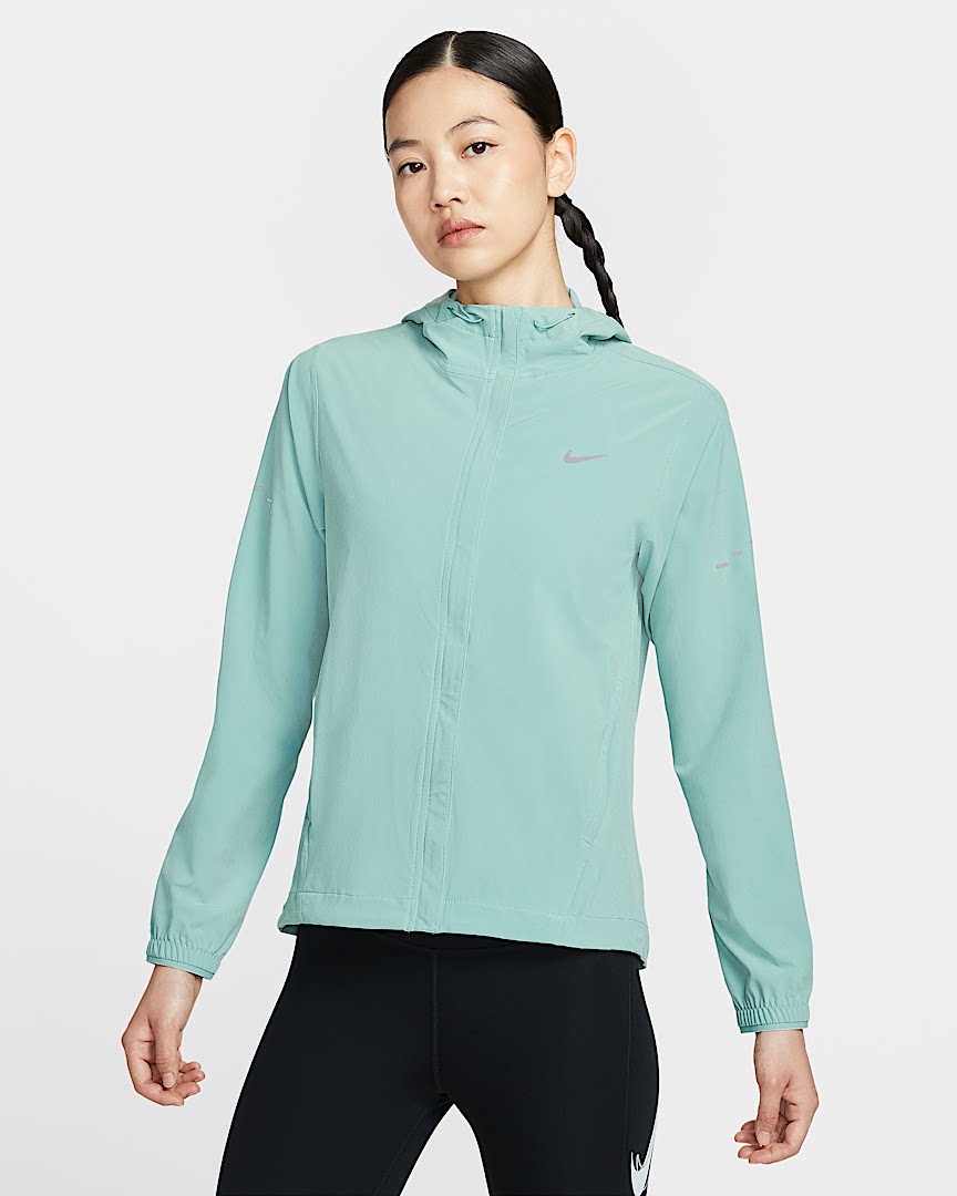 Nike/耐克女士跑步简约训练舒适防风经典梭织夹克外套HQ0651-701