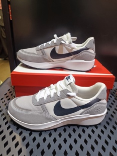 耐克NIKE WAFFLE DEBUT 舒适百搭低帮生活休闲鞋男款 FJ4195