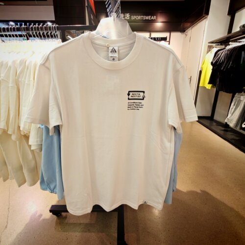 Nike/耐克 运动舒适男子ACG系列户外印花宽松短袖T恤 FV3491