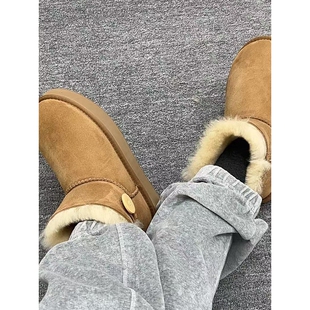 UGG桑坡羊皮毛一体雪地靴厚底木扣2026新厚底羊皮毛一体雪地靴