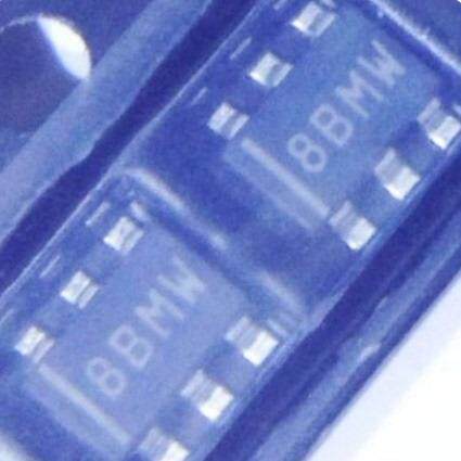 8BSK  8B** 汽车导航DC电源稳压芯片 R1240N001B-TR-FE SOT23-6脚
