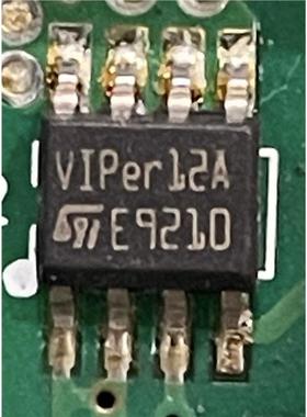 VIPER12A VIPER12ASTR-E SOP-8 VIPER22AS 开关电源芯片 贴片进口