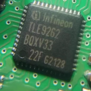TLE9262  TLE9262BQXV33 汽车电脑板接口IC芯片QFN
