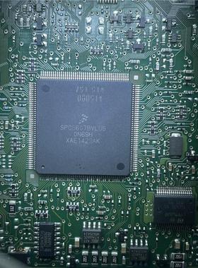SPC5607BVLU6 SPC5607BMLU6 0N69H 汽车电脑板CPU芯片