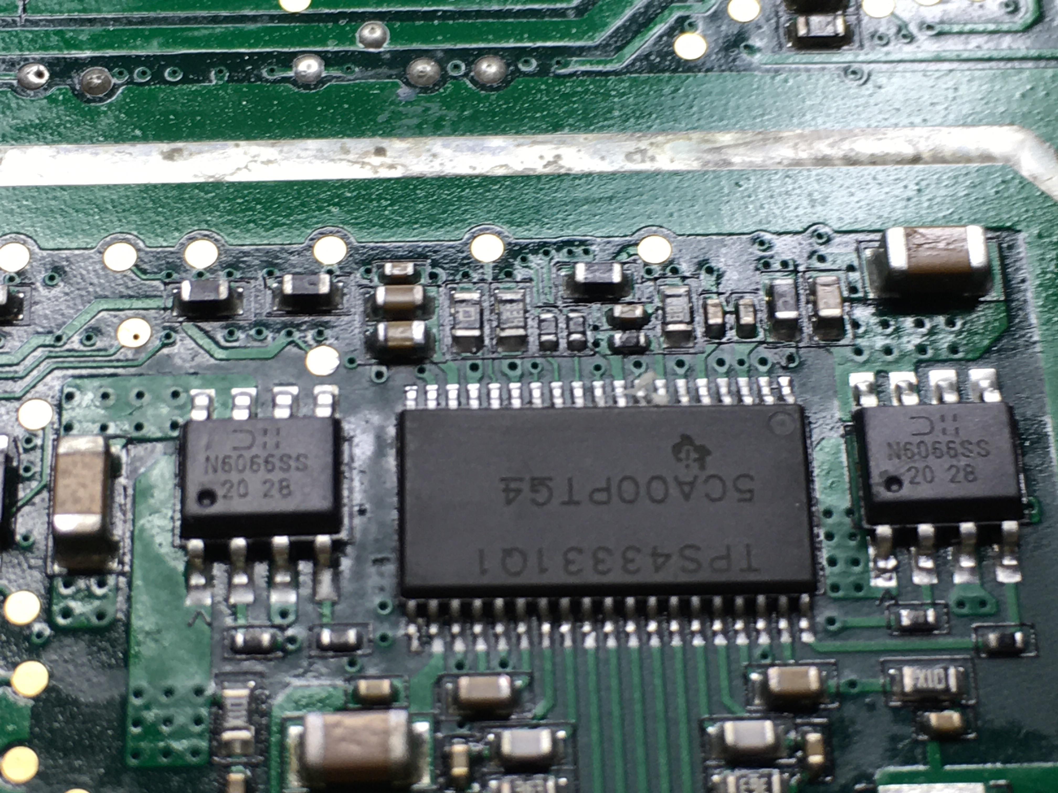 TPS43335Q1   N4026SD    汽车音响功放IC芯片