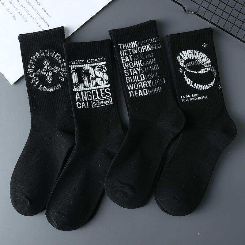 新款袜子男款ins潮长筒防臭男生百搭运动冬季黑色棉袜中筒男篮球
