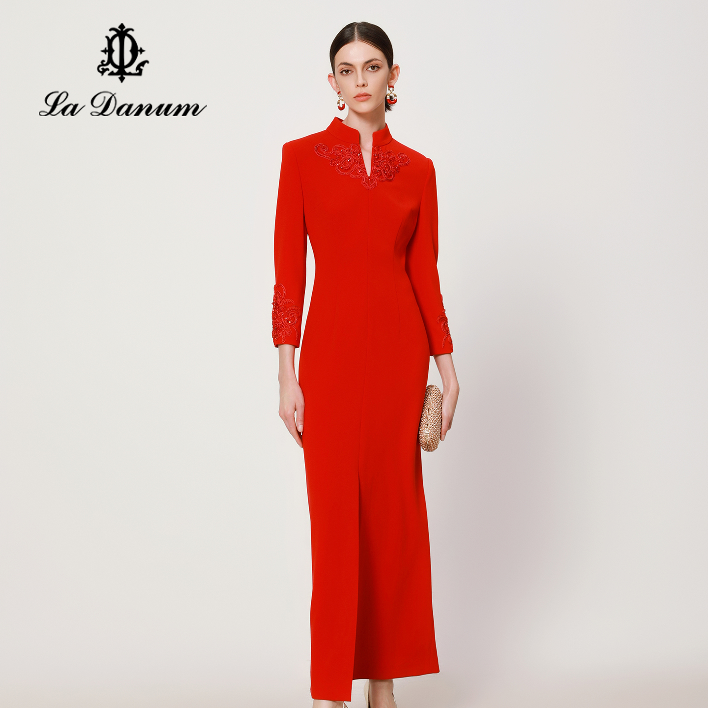 阿丹娜红色钉珠刺绣长款礼服裙