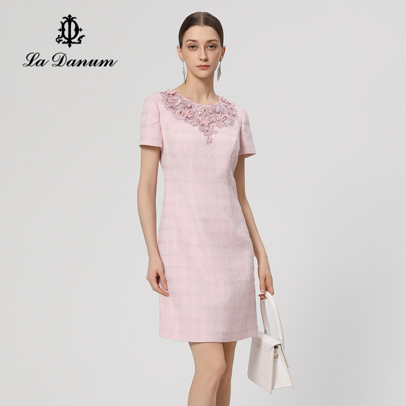 阿丹娜粉色闪葱提花钉珠连衣裙