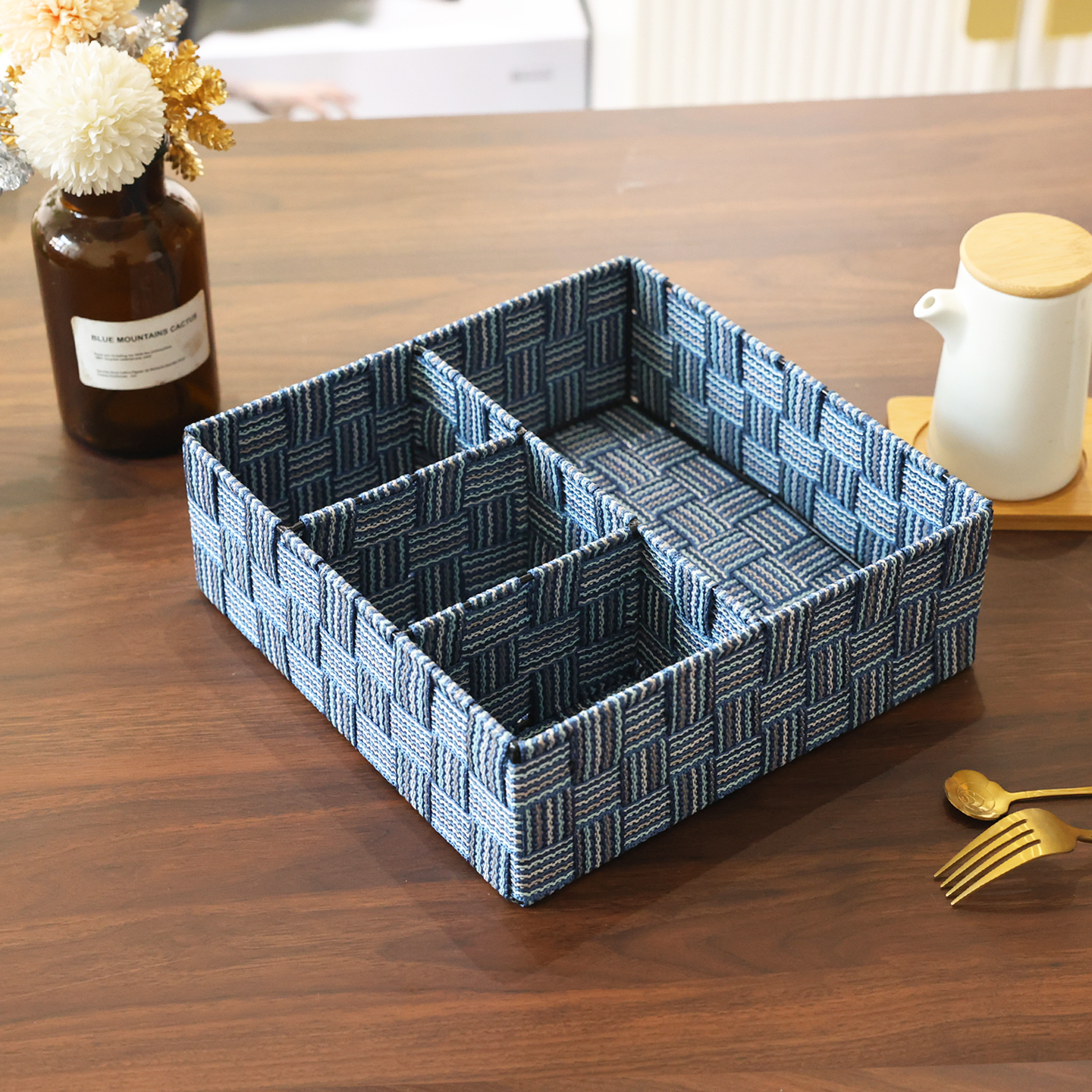 多格收纳篮桌面化妆品多用整理盒