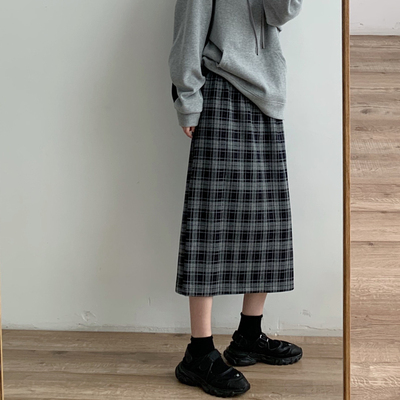 胖mm过膝直筒毛呢后开叉半身裙