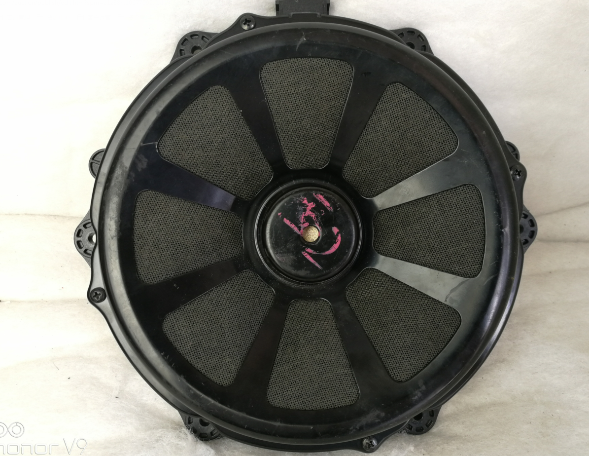 正品博士10寸保时捷卡宴拆车喇叭