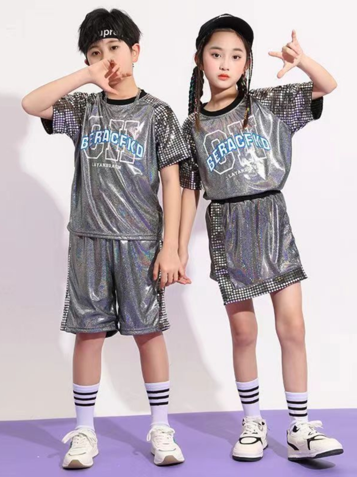 小学生爵士舞服装男童嘻哈架子鼓街舞女童运动会儿童啦啦队演出服