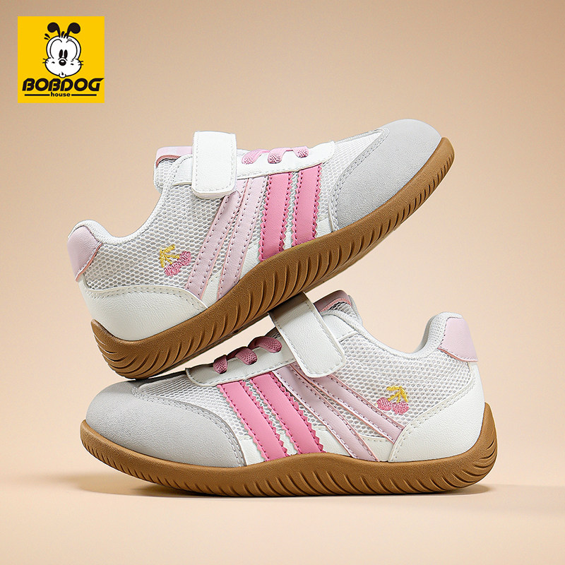 巴布豆女童鞋子2026春季新款儿童软底休闲板鞋百搭德训鞋运动鞋