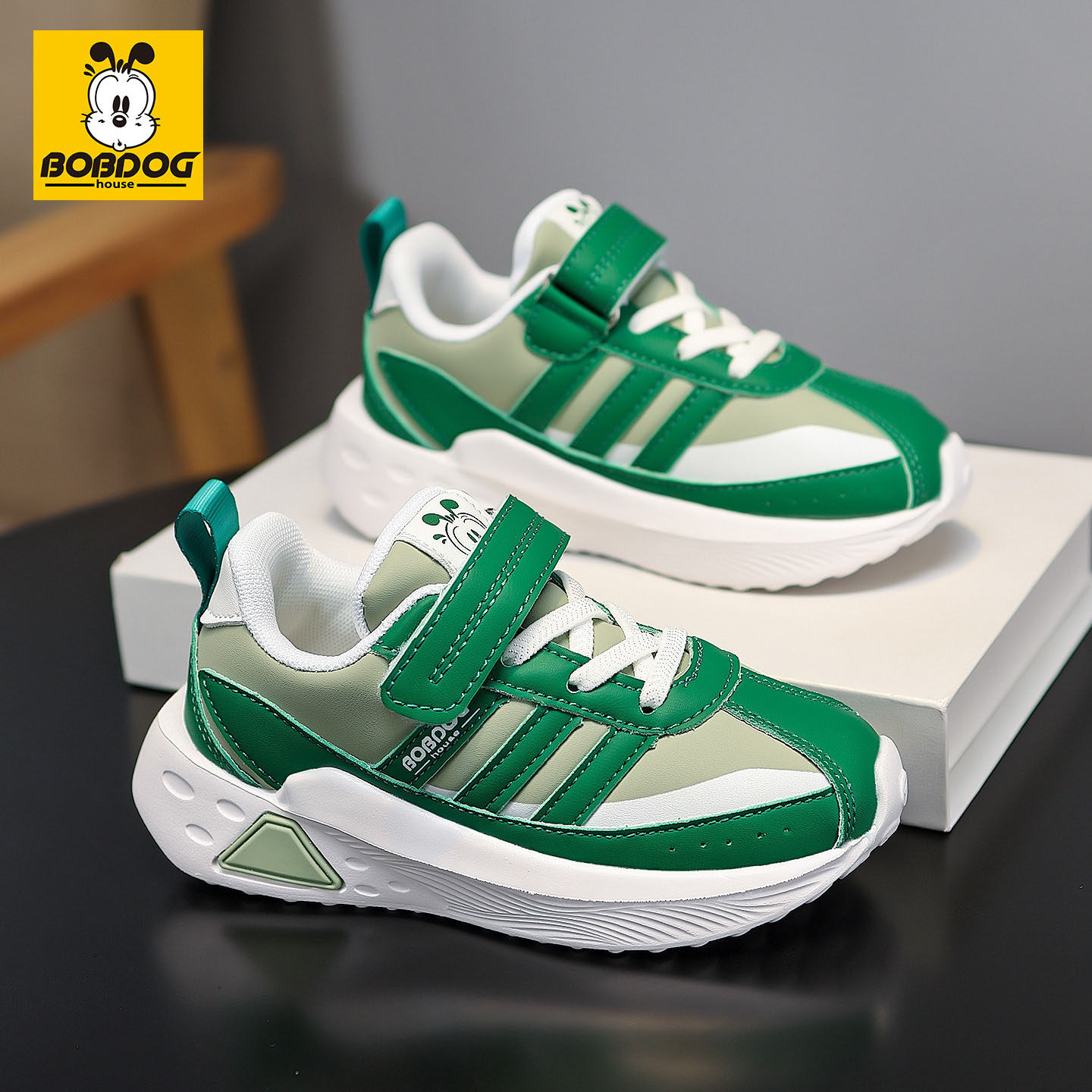 巴布豆男童运动鞋2026春秋新款阿甘鞋中大童皮面鞋子儿童男孩童鞋