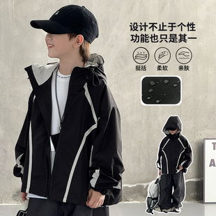 儿童装男童外套春秋款2026新款春季冲锋衣酷帅中大童男孩春装衣服