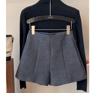 灰色羊毛呢短裤女2025秋冬款高腰显瘦阔腿裤子百搭a字裤外穿靴裤