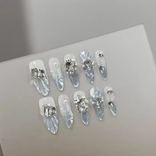 Cool Blue Cat‑Eye Crystal Handcrafted Press On Nails