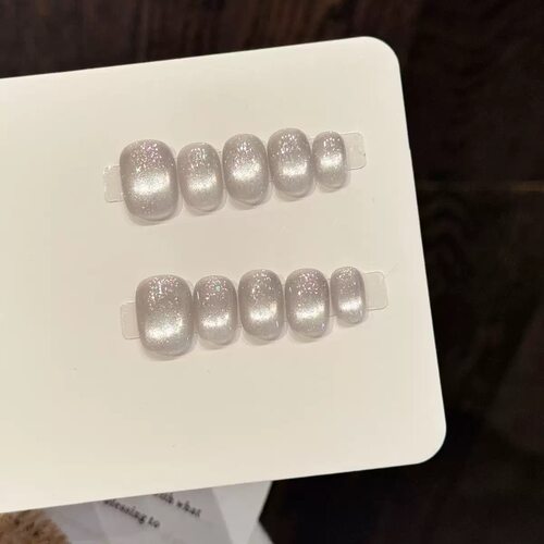 Shiny Silver Cat Eye Press On Nails