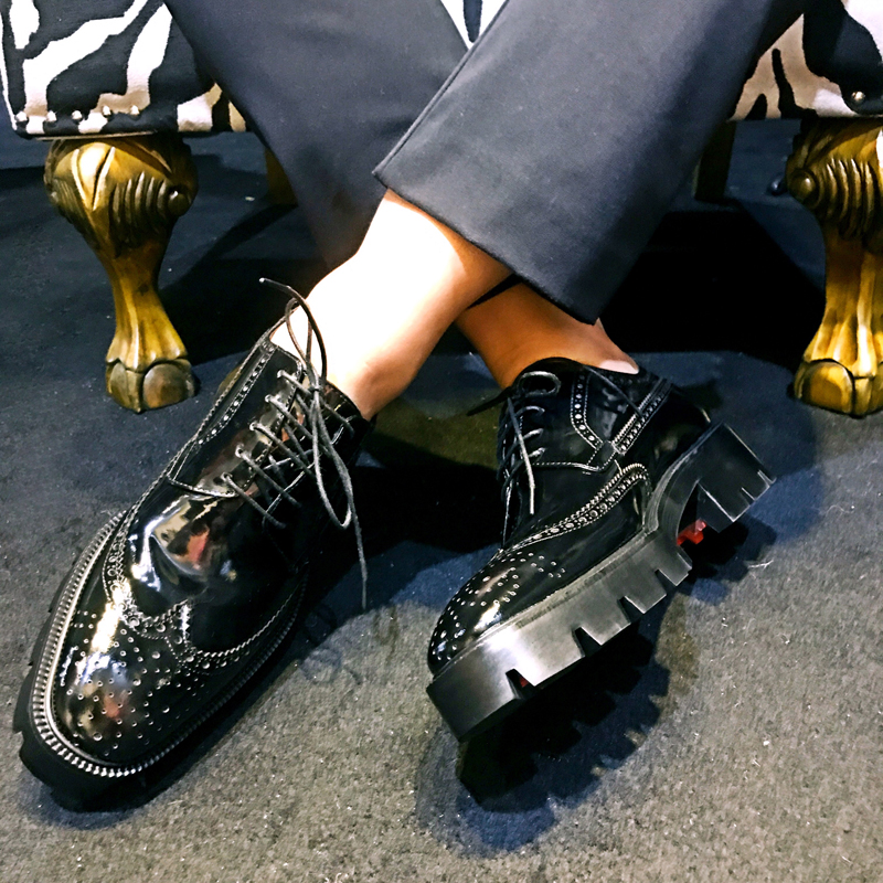 JINIWU皮鞋倪季布洛克雕花德比