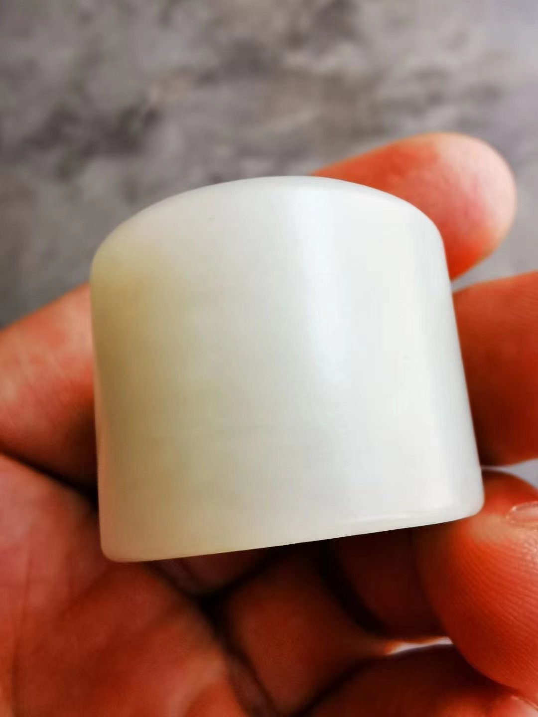 清代中期和田玉扳指1个(全品完整)