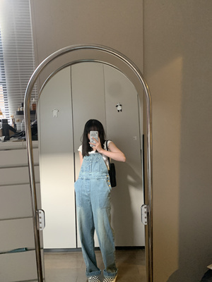 Komorebis // 颜色巨好看的超重工砂洗浅蓝牛仔背带长裤