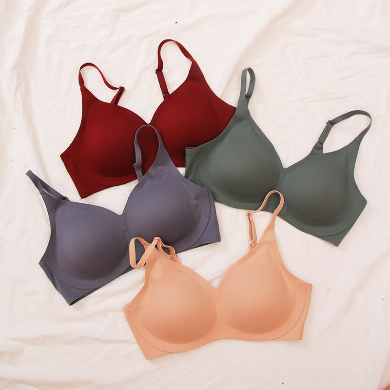 泰国乳胶无痕内衣女薄款无钢圈上托调整型小胸聚拢收副乳运动文胸