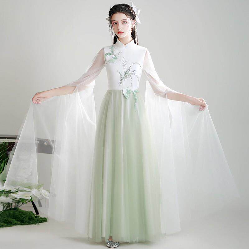 新款高端女童弹古筝礼服中国风复古民乐古筝演奏古典舞主持演出服