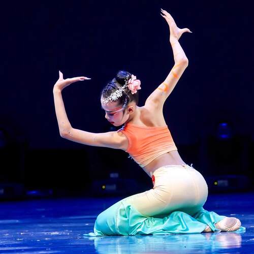 新款儿童傣族舞孔雀舞服装女童西双版纳民族伞舞表演服包臀鱼尾裙