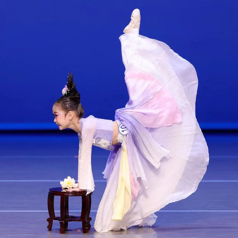 新款古典舞蹈演出服女童飘逸仙气纱衣中国风舞蹈服儿童女表演服装图片