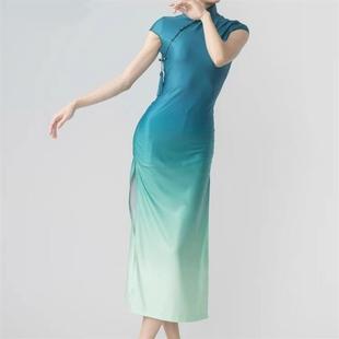 超大码古典舞旗袍青花瓷舞蹈旗袍裙高弹力入画江南声声慢表演服女