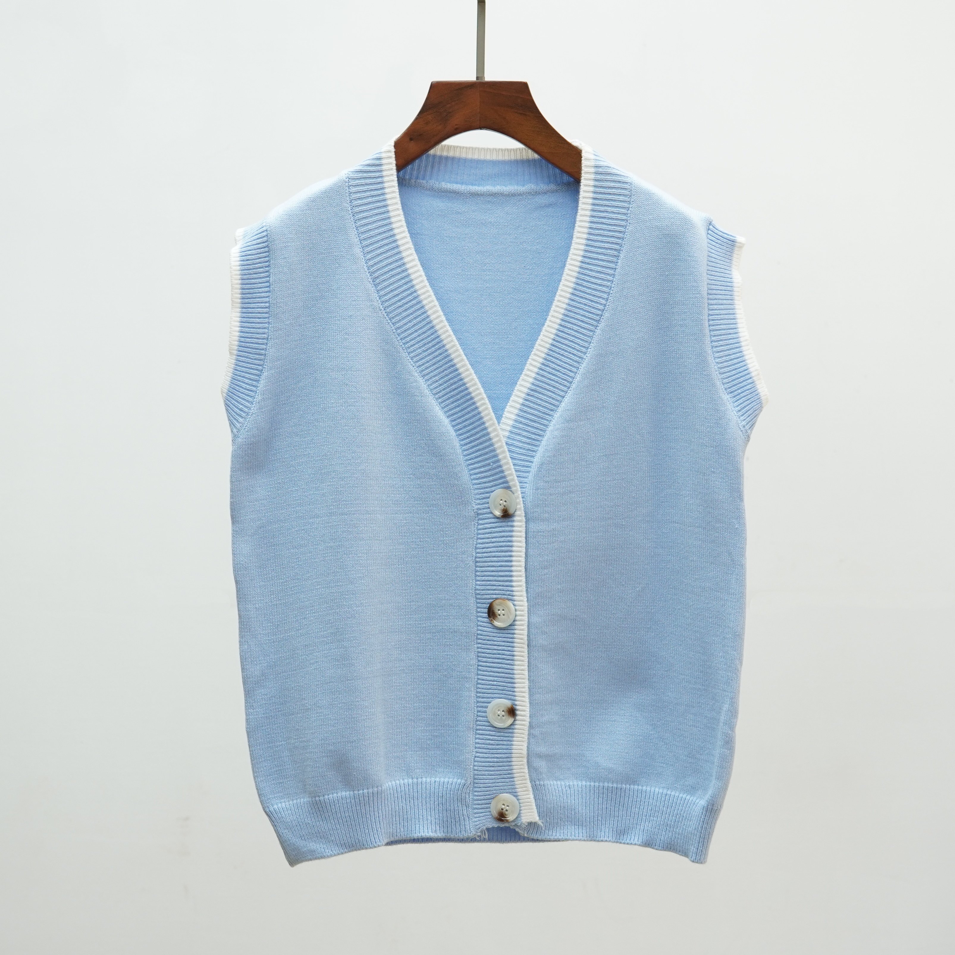 735 2025新款秋冬宽松V领纯色无袖针织马甲背心女士叠穿坎肩上衣