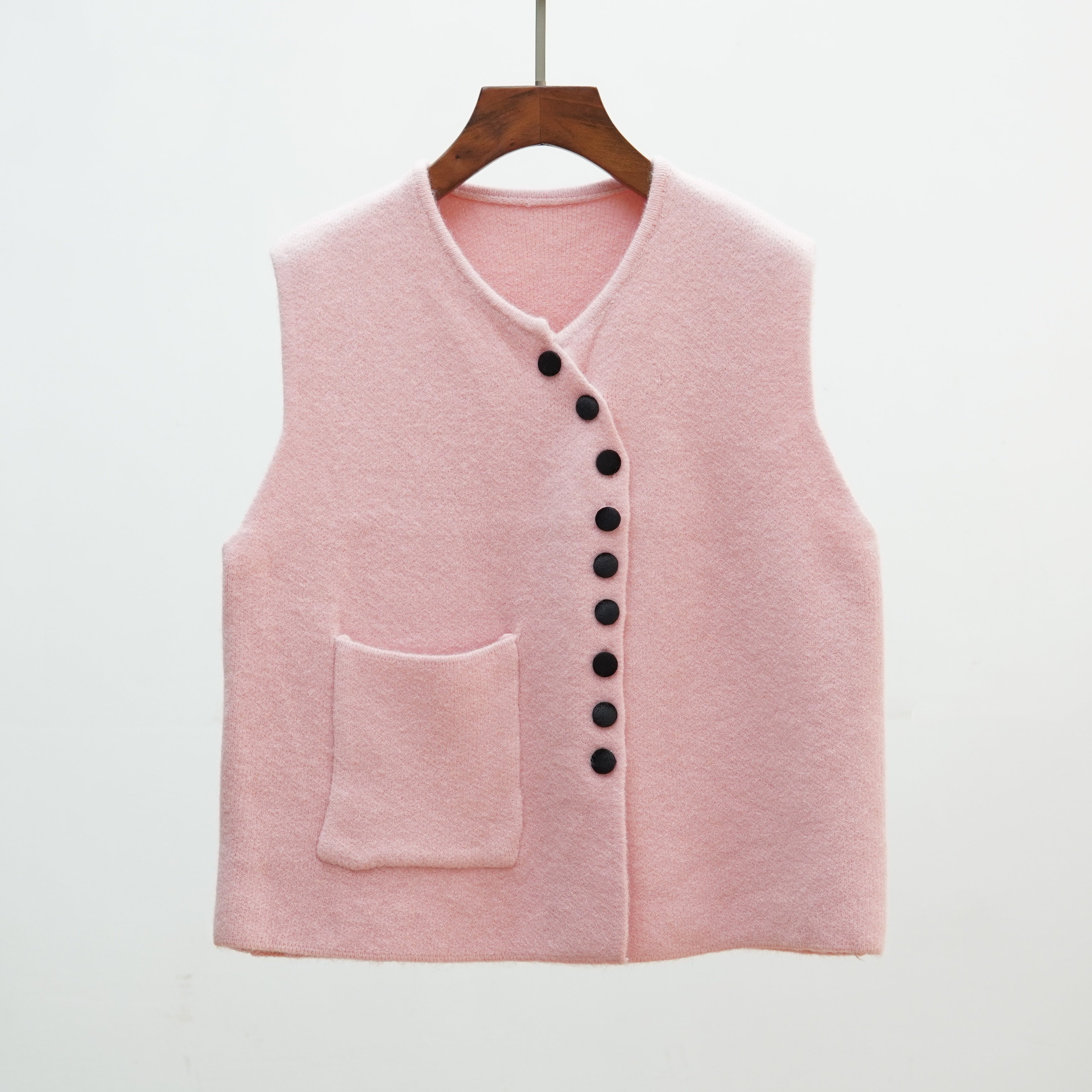 003 2025新款秋冬V领开衫口袋加厚针织马甲背心女士叠穿坎肩上衣