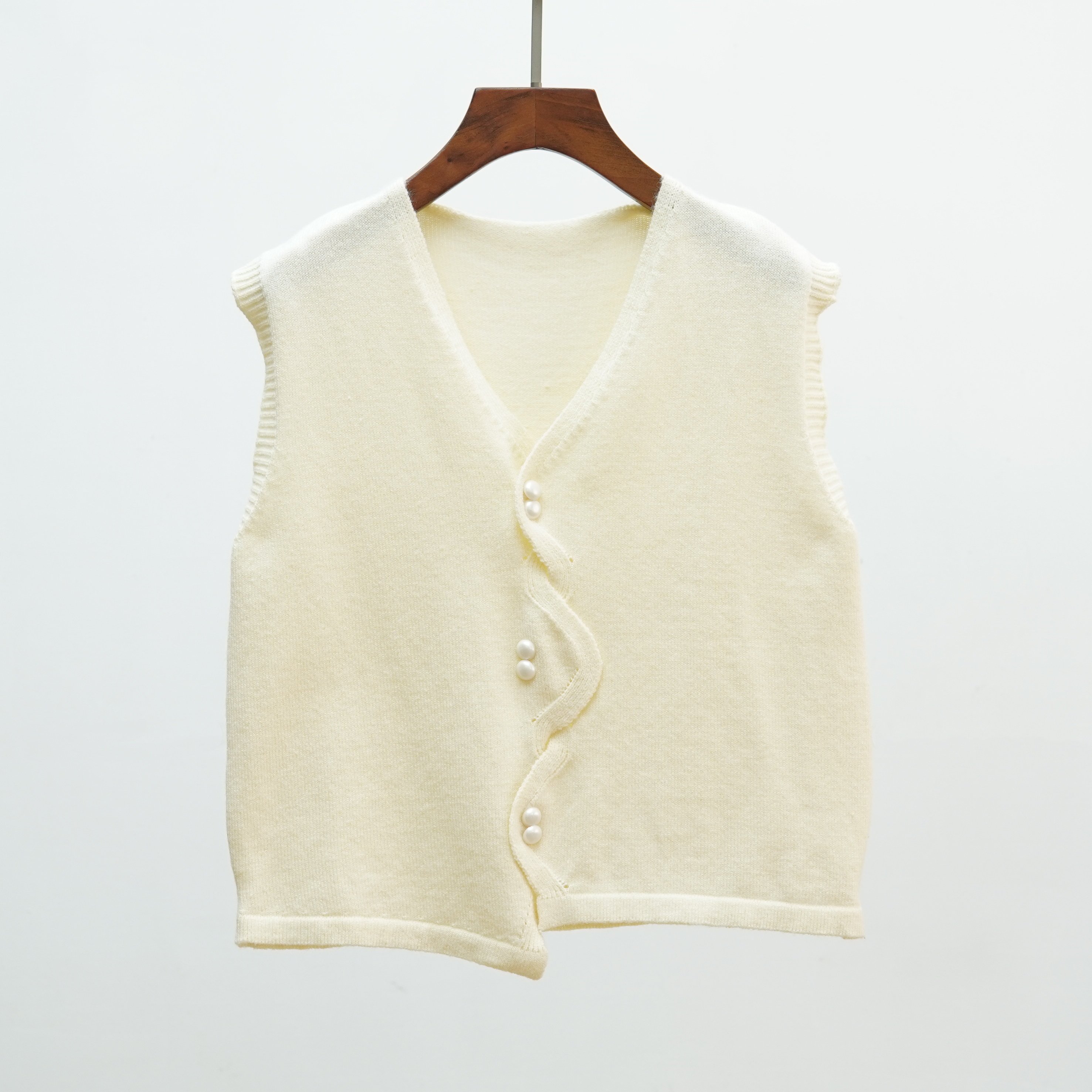 719 2025新款韩版宽松显瘦百搭纯色无袖针织马甲背心女叠穿坎肩