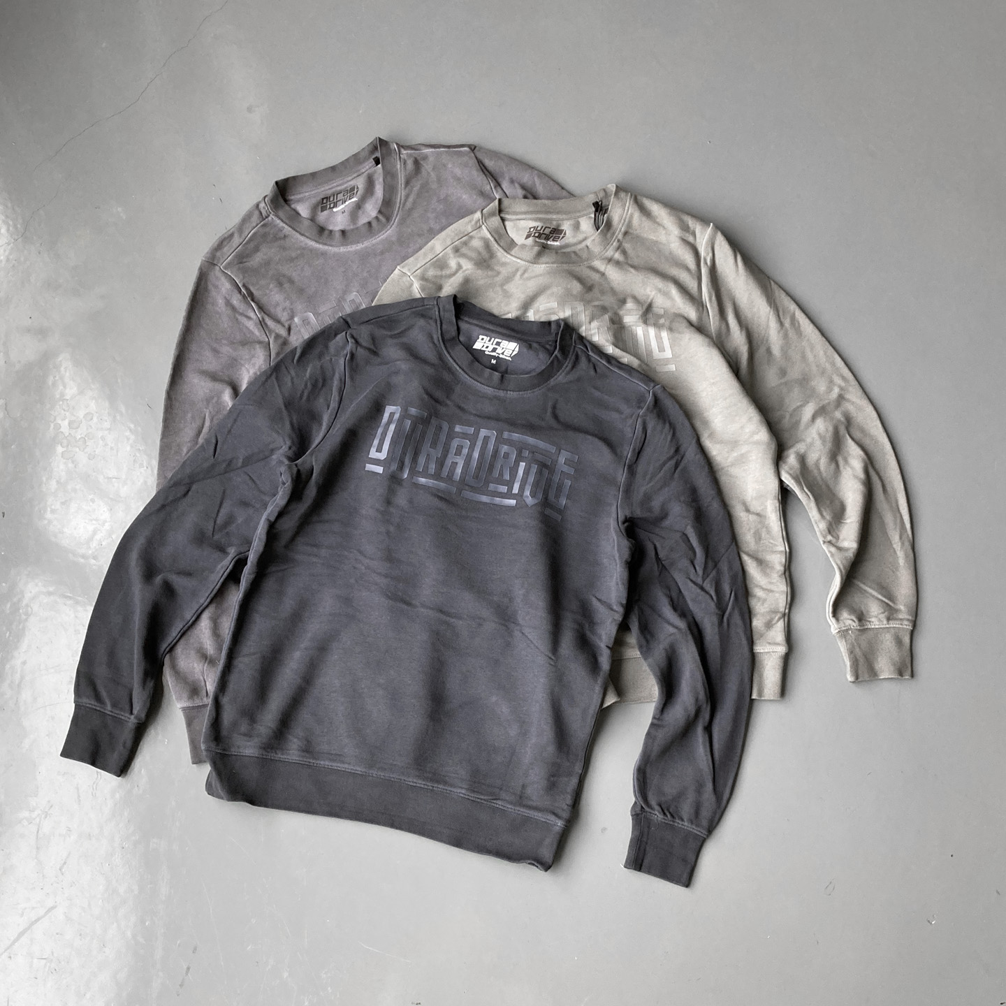 外贸原单 全棉重磅水洗做旧毛圈面料男装滑板圆领套头卫衣