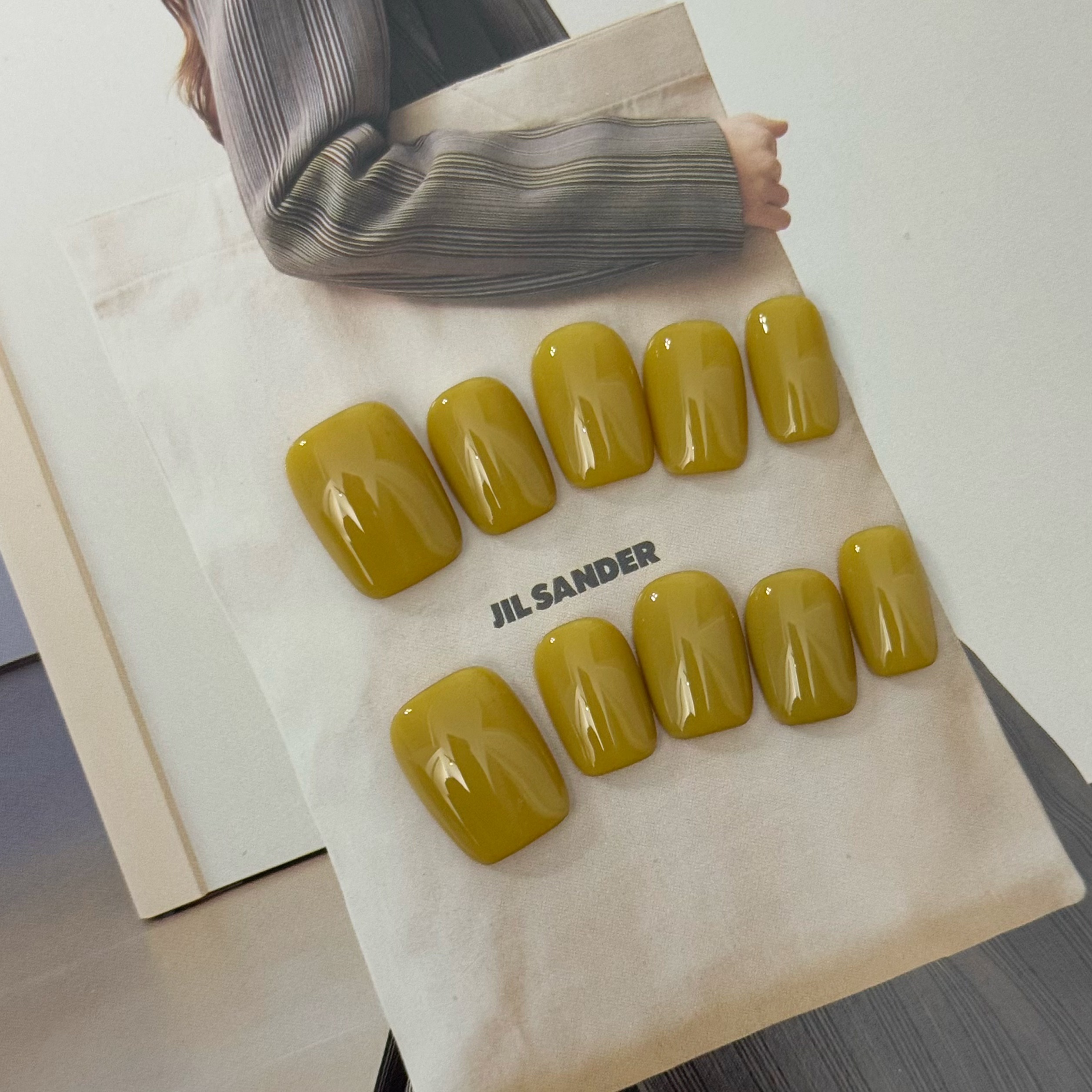 MUZINAIL·【芥末黄】纯手工定制美甲韩风亮片爆闪轻奢短款美甲