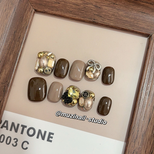 手工定制美甲小众ins风手绘贴钻显白秋冬假指甲 MUZI穿戴甲